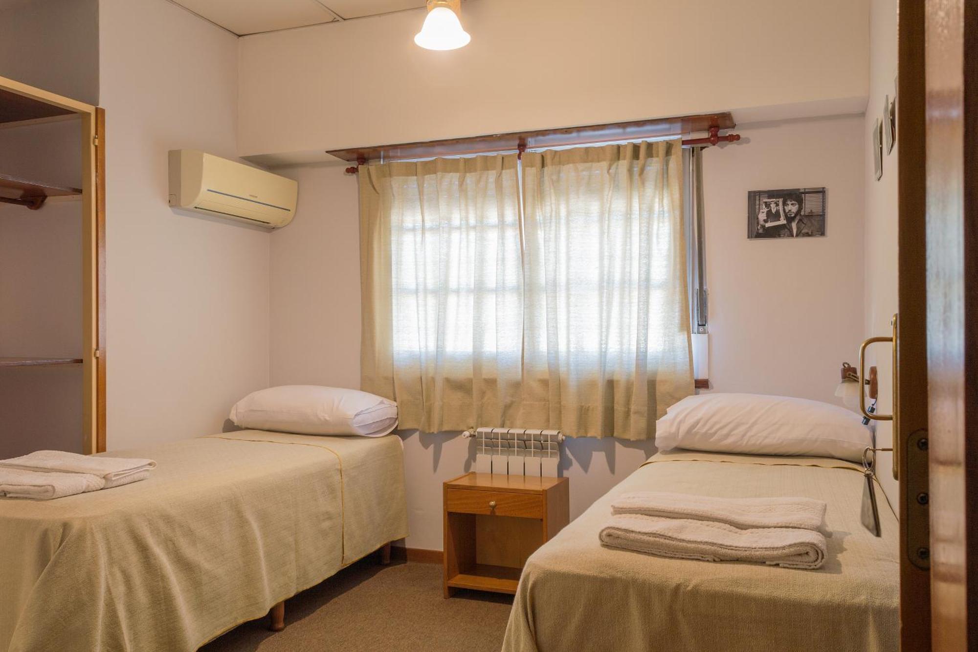 Hotel De Cine Las Golondrinas Villa Gesell Quarto foto